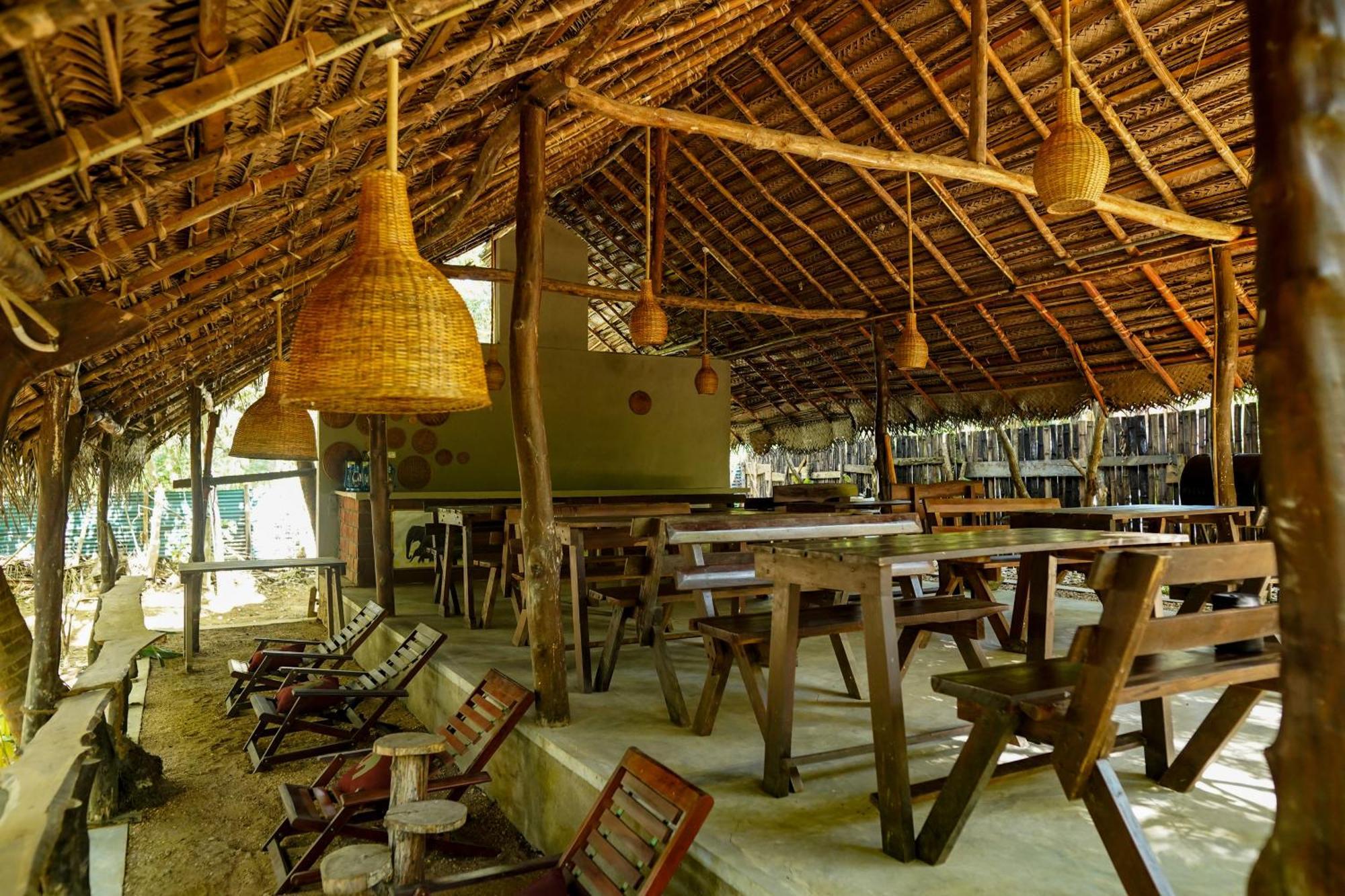 River Glamping By Gaga Bees Udawalawe Ngoại thất bức ảnh