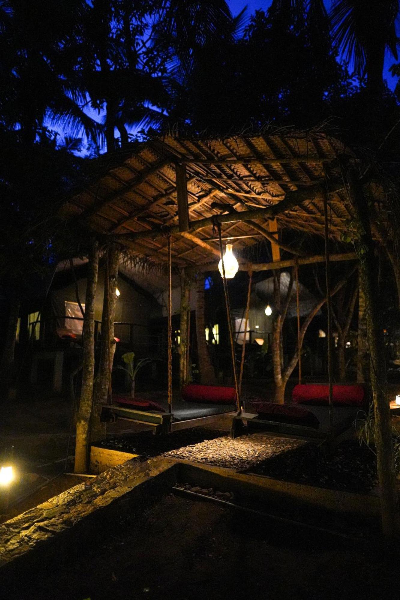 River Glamping By Gaga Bees Udawalawe Ngoại thất bức ảnh