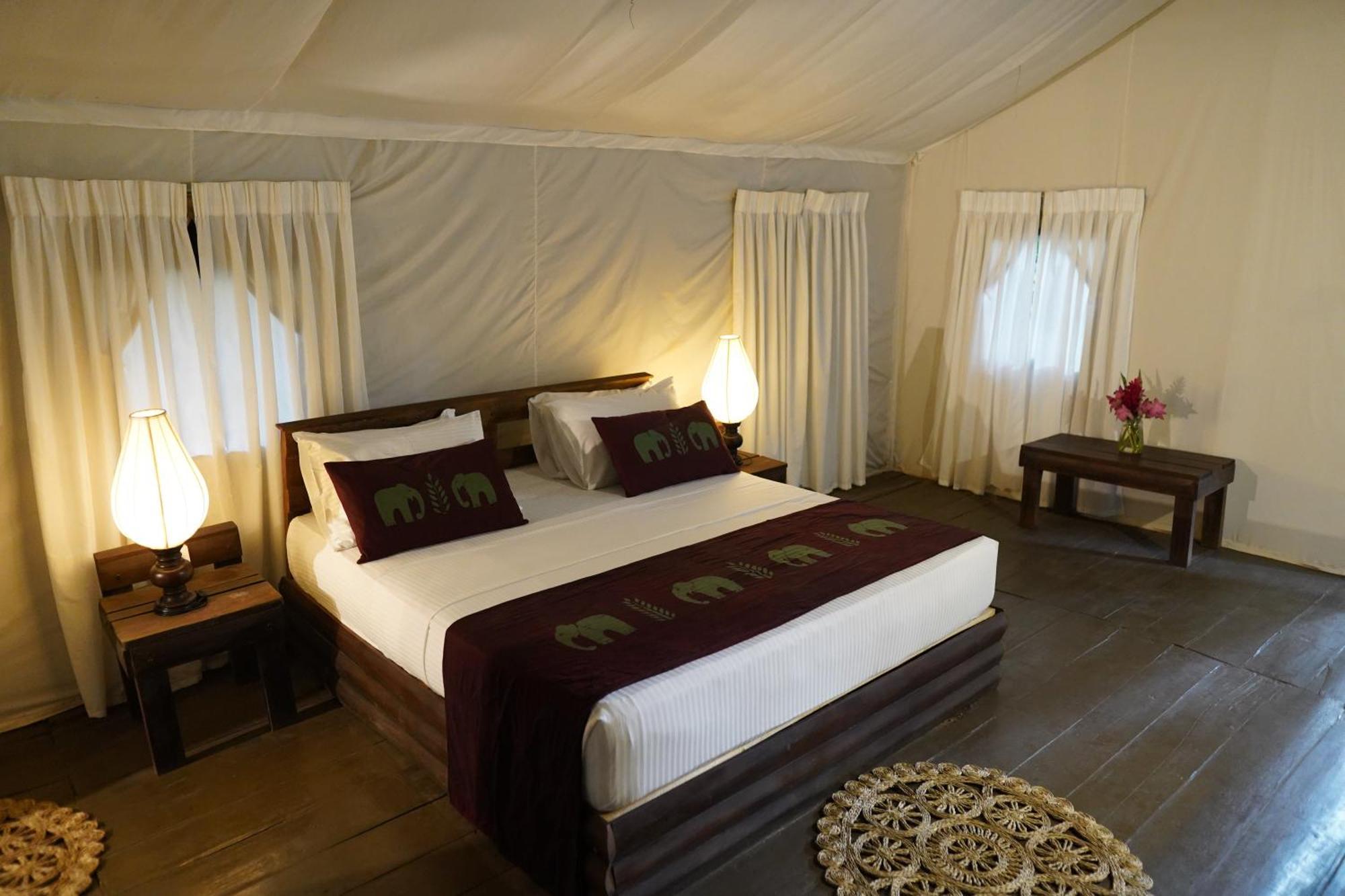 River Glamping By Gaga Bees Udawalawe Ngoại thất bức ảnh